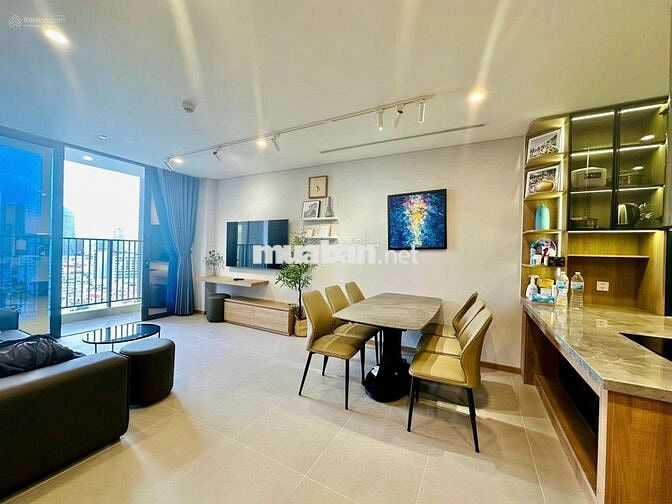 Bán căn 2PN 68m² tầng 16 view sông Hàn, pháo hoa, full nội thất