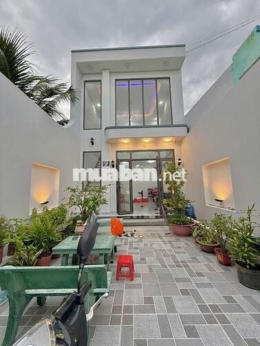Nhà Mỹ Hưng Mỹ Phong kiên cố 3pn xe hơi tới nhà cách ĐH90D 30m