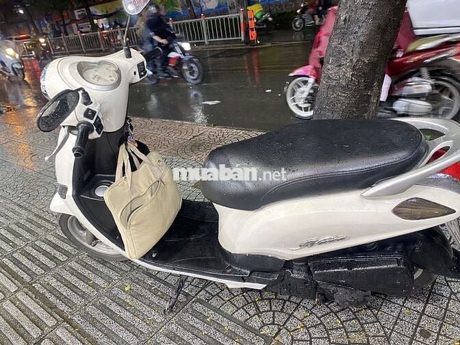 Cần tiền bán nhanh xe Nozza trắng 2014, đẹp, êm