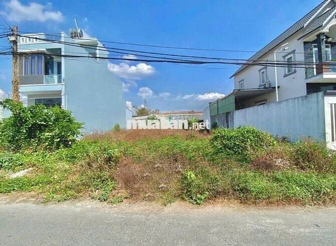 Chủ Gửi Lô Đất Cách Tỉnh Lộ 7 chỉ 200m, 10x30 có sẵn 200m2 ONT 630tr
