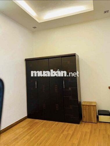 Cho thuê phòng trọ đường Nguyễn Văn Cừ cách cầu Chương Dương 200m