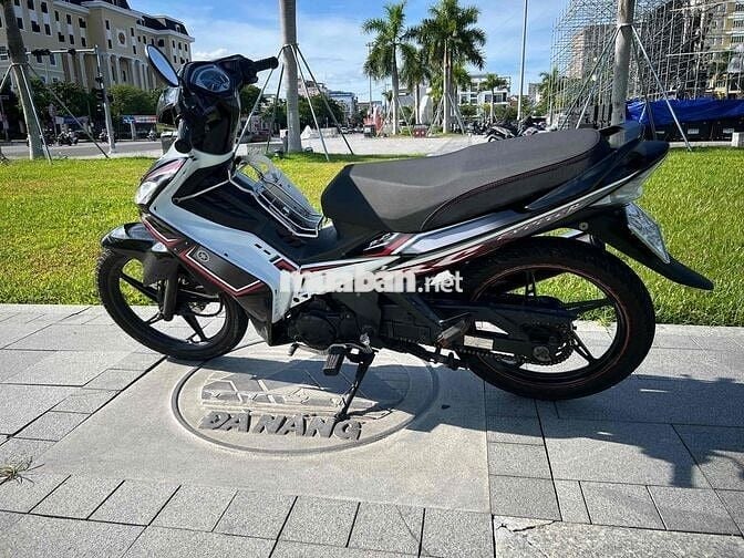 ex tự động xuống áo