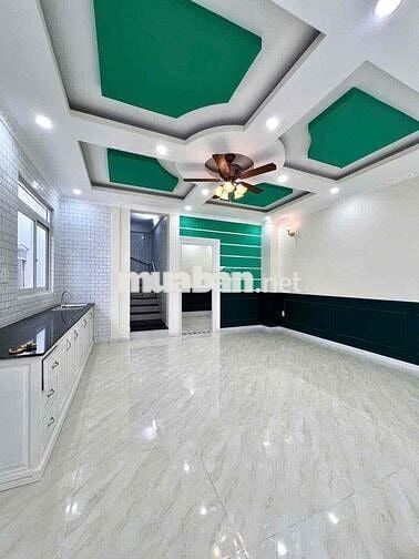 Nhà góc 2 mặt thoáng đường Nguyễn Văn Cừ