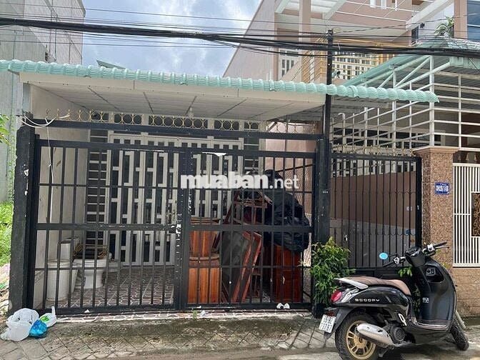 Bán dãy nhà trọ 5p diện tích rộng thu nhập ổn định- gần Đại học Y Dược