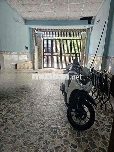Nhà Mặt tiền kinh doanh đường Nguyễn Thị Chạy. Tp. Dĩ An. Dt 92m