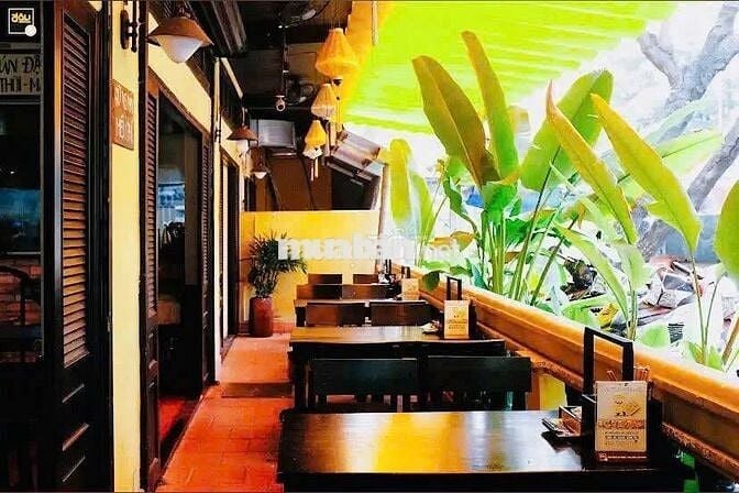 Cho thuê nhà GÓC 2MT  Hoàng Diệu, Lê Quốc Hưng Phường 13, Quận 4,