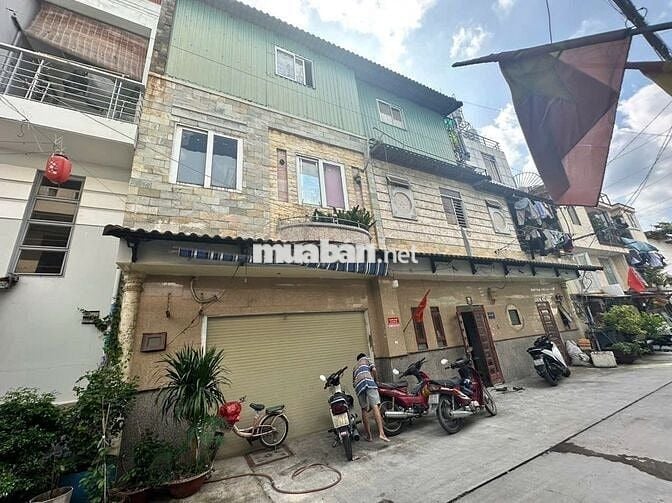 Bán Nhà Hẻm Ô Tô 8M Hương Lộ 3 Bình Tân, 3 Lầu, 3 PN Nhỉnh 3 Tỷ TL
