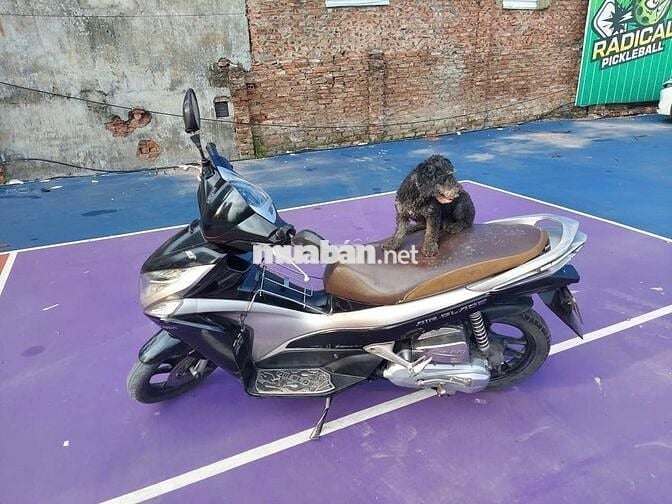 Bán xe Honda Airblade mầu đen chính chủ còn tốt