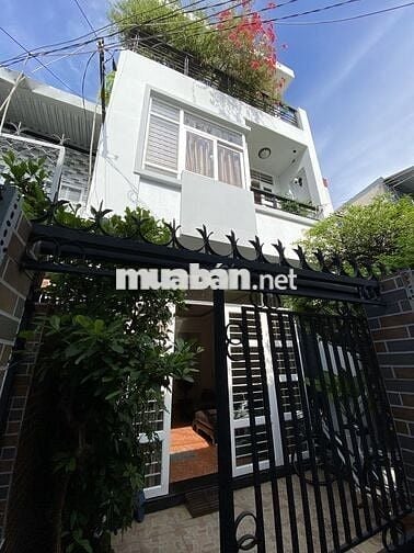 Cho thuê nhà hẻm 70m2 nguyên căn 3PN full nội thất Tôn Đản Quận 4