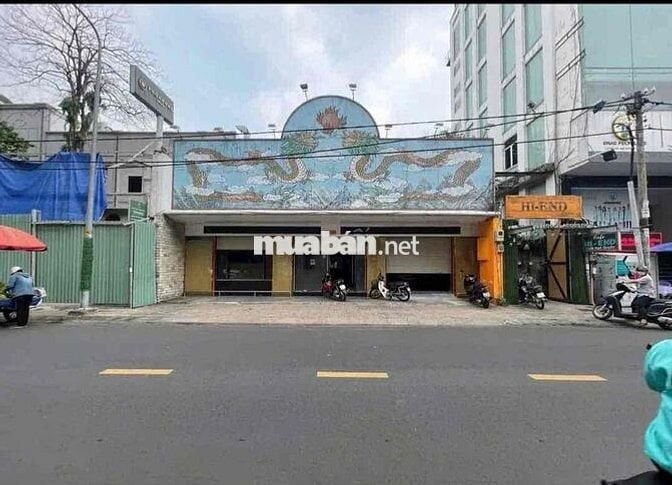 Cho thuê nhà MT Ngô Quyền Q5 – 12x28m, 1 trệt 1 lửng – Giá 150tr