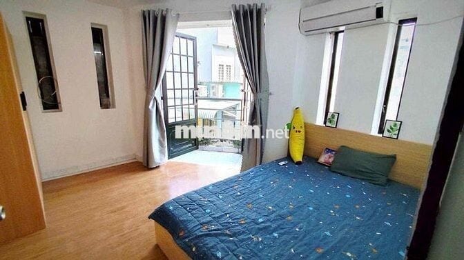Cho Thuê Phòng Studio Ban Công Full Nt Gần đại học Kinh Tế UEH Q10