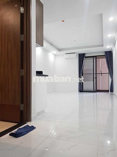 Thuê gấp STUDIO có máy lạnh rèm giàn phơi 4tr/tháng giá rẻ