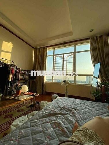 cần nhượng lại 1 phòng trong căn hộ 2pn phú hoàng anh
