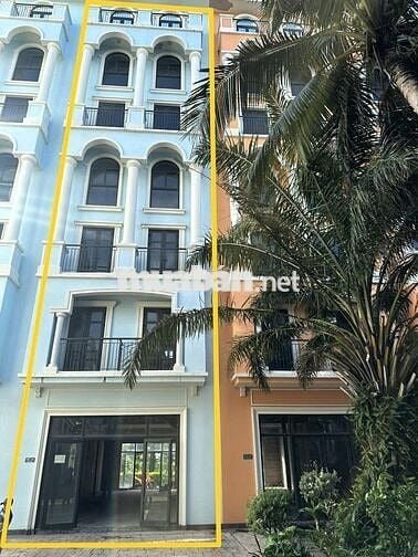 Cho thuê mặt bằng kinh doanh 7 tầng,kế ks Intercontinental Phú Quốc