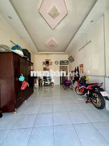 NHÀ DIỆN TÍCH LỚN GIÁ RẺ 4X16 NGAY SÁT MẶT TIỀN ĐƯỜNG LÊ LỢI HÓC MÔN
