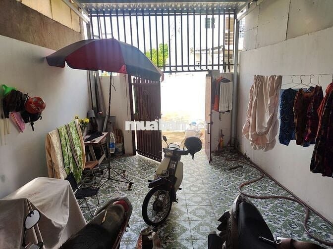 Cô Hà bán nhà Tân Hiệp 75m2, xây kiên cố, hoàn công đủ, SHR, Giá 2tỷ1