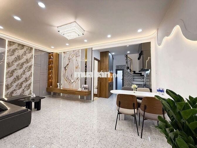 GẦN PHẠM VĂN ĐỒNG-BÌNH THẠNH,36M2,SÁT MẶT TIỀN,CHỈ HƠN 5T