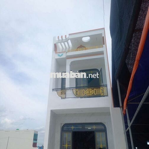 NHÀ MỚI XÂY TIỆN KINH DOANH. ĐÚC 1 LẦU 4X34 ĐƯỜNG 833B NGAYPHƯỚC VÂN.