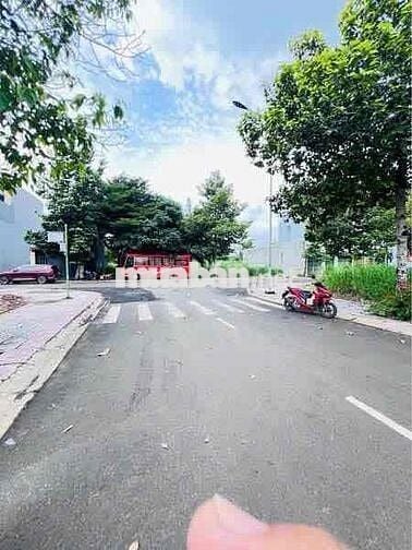 CHÍNH CHỦ BÁN GẤP CĂN NHÀ CẤP 4-  SHR CÔNG CHỨNG TRONG NGÀY