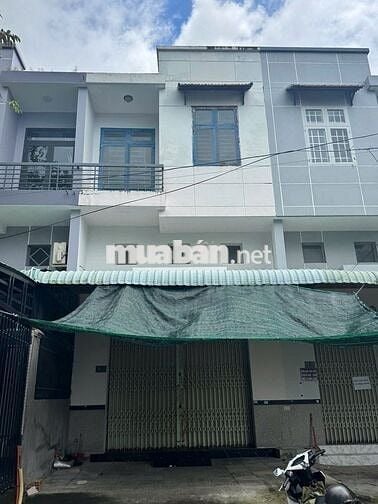 NHÀ NGUYÊN CĂN MẶT TIỀN ĐƯỜNG KDC 586