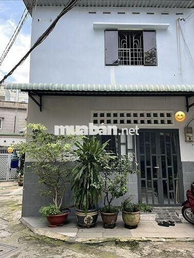 Cho thuê nhà góc 2 mặt hẻm 6m - Nguyễn Kiệm, gần Coopmart, CV Gia Định