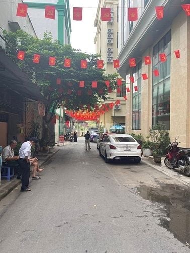 Phạm Thận Duật 55m2*4T, MT6m ngõ thông kinh doanh, ô đỗ cửa, 16 tỷ