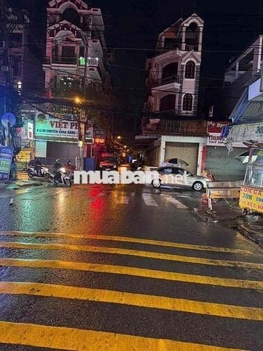 NHÀ MẶT TIỀN - GẦN NGÃ TƯ BỐN XÃ, DT: 4m x15m (60m²). SỔ VUÔNG ĐẸP -