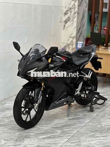 Honda CBR150R Nhập / Trả Trước 8.500.000