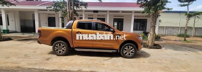 Ford Ranger 2015 Wildtrak 3.2L 4x4 AT - 180000 km
