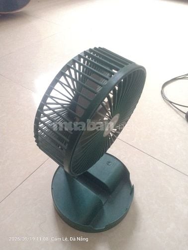 Thanh lý quạt mini sạc pin tiện lợi