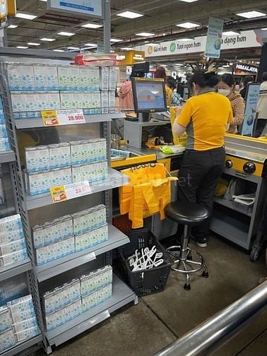 TUYỂN NHÂN VIÊN THU NGÂN CHO KHU VỰC QUẬN 7