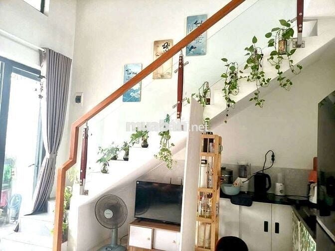 Nhà 2 Tầng Hẻm Xe Hơi Ngô Chí Quốc Bình Chiểu DT 51m 2PN Sổ Hoàn Công