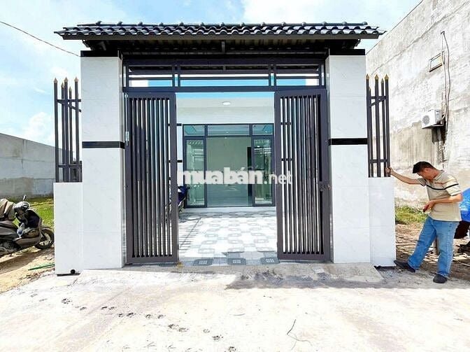 Bán nhà cấp 4 mới ken, Ấp Giồng Lớn, Mỹ Hạnh Nam,DT: 5 x 24