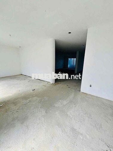 CHO THUÊ NHÀ 5 TẦNG NGUYỄN PHƯỚC LAN HOÀ XUÂN-200M NGANG 10M
