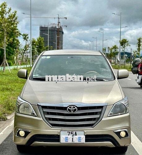 Toyota Innova 2014 E - 120000 km
