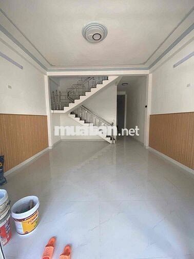 cho thuê nhà 2 tầng 3pn/2wc mặt tiền tân thái