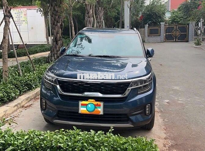 1 1098 2022 Premium 1.4 AT - 172000 km
