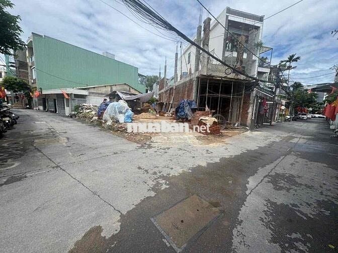 CHỦ THIỆN CHÍ BÁN LÔ GÓC 2 MẶT TIỀN KIỆT Ô TÔ TRÁNH NHAU TRƯNG NỮ VƯƠN