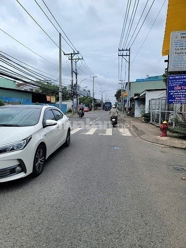 Cho thuê 400m2 kho, xưởng đường Dương Công Khi xã Xuân Thới Thượng