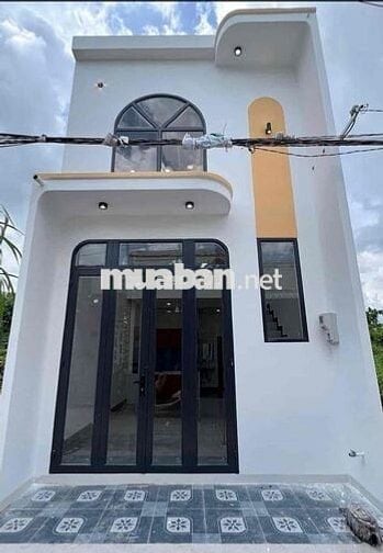 Bán nhà 758 triệu nằm ngay đường Nguyễn Hữu Cảnh, Thuận an. 90m2 SHR