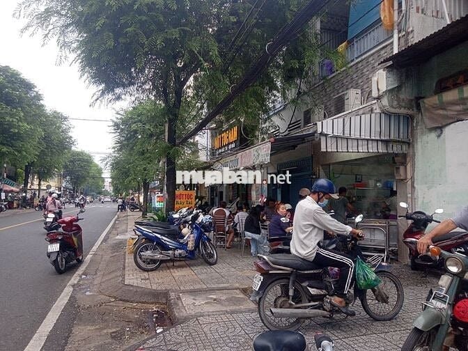 Bán chung cư mặt tiền lầu 2 Tuy Lý Vương gần chợ Xóm Củi