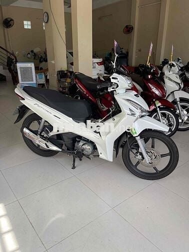 future 125cc. lướt 4k km . bao ko tua . zin 100% .