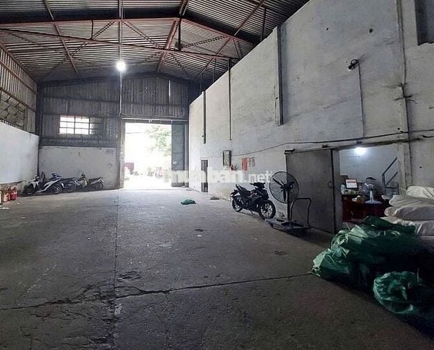 Cần cho thuê gấp kho diện tích 800m2 có pccc ở Đường Trần Trọng Cung