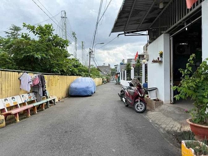 Dưới 3ty5 sở hữu được nhà MT hẻm oto dt64m2 đường Hoa Lan Phú Nhuận,