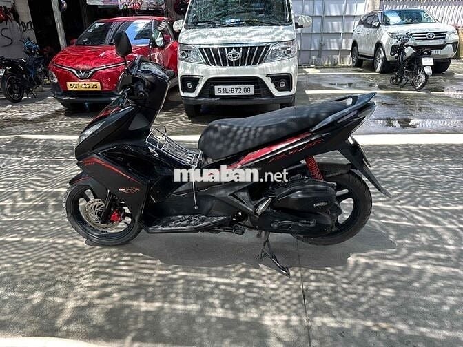 bán Airblade 125 Fi đen nhám rì mốt tìm xe 2015