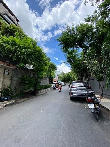 Bán gấp giá cực tốt! 180 triệu/m2 mặt tiên Đường số 12 phường An Khánh