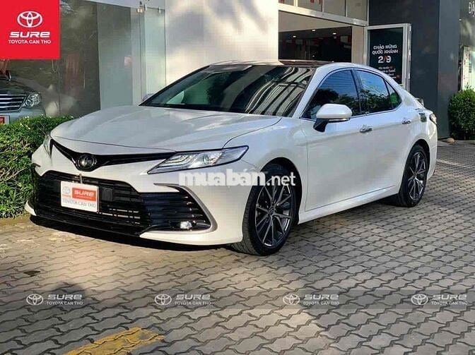 Toyota Camry 2022 2.0 Q - siêu lướt 24.000 km