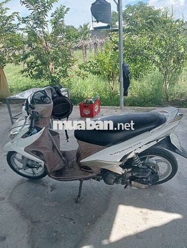 Cần bán xe Yamaha Luvias 2014 Fi chính chủ bks 71