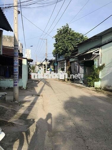Cho thuê nhà mặt tiền đường Ấp 1