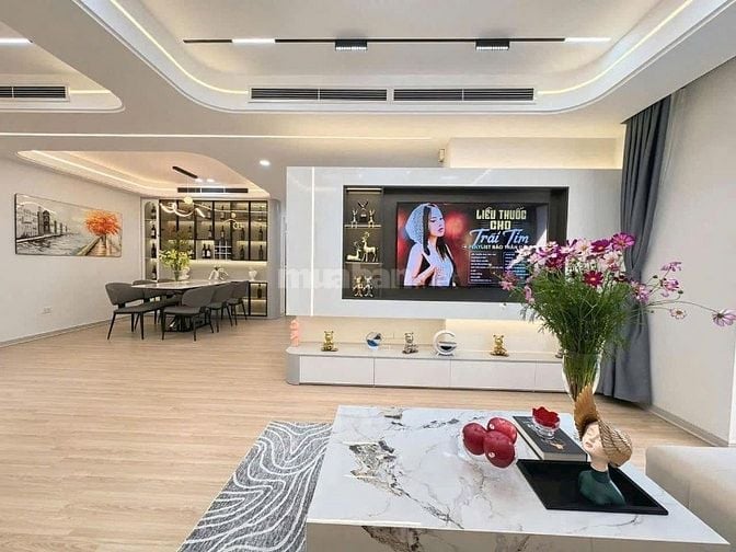 Đẳng Cấp 5 Sao 62m2/ 2 tỷ 5 SHR,Dọn ở,Mới,Vay 80%. MT Phạm Văn Đồng 